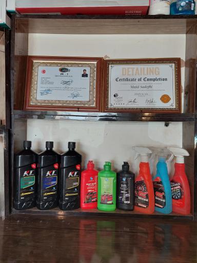 عکس مرکز دیتیلینگ و صافکاری مجید