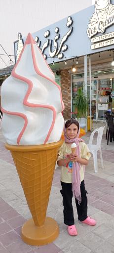 عکس شیرینی و بستنی تبریز