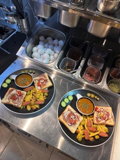 عکس کافه صبحانه آتما