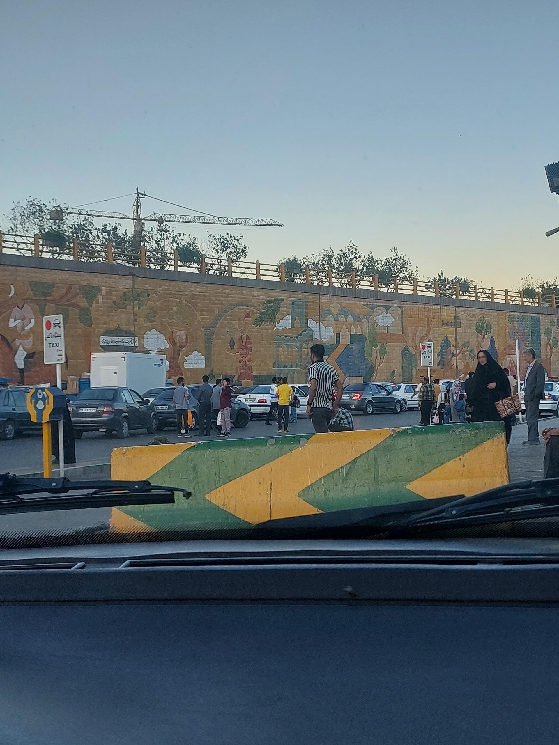 عکس تقاطع غیر همسطح حافظ