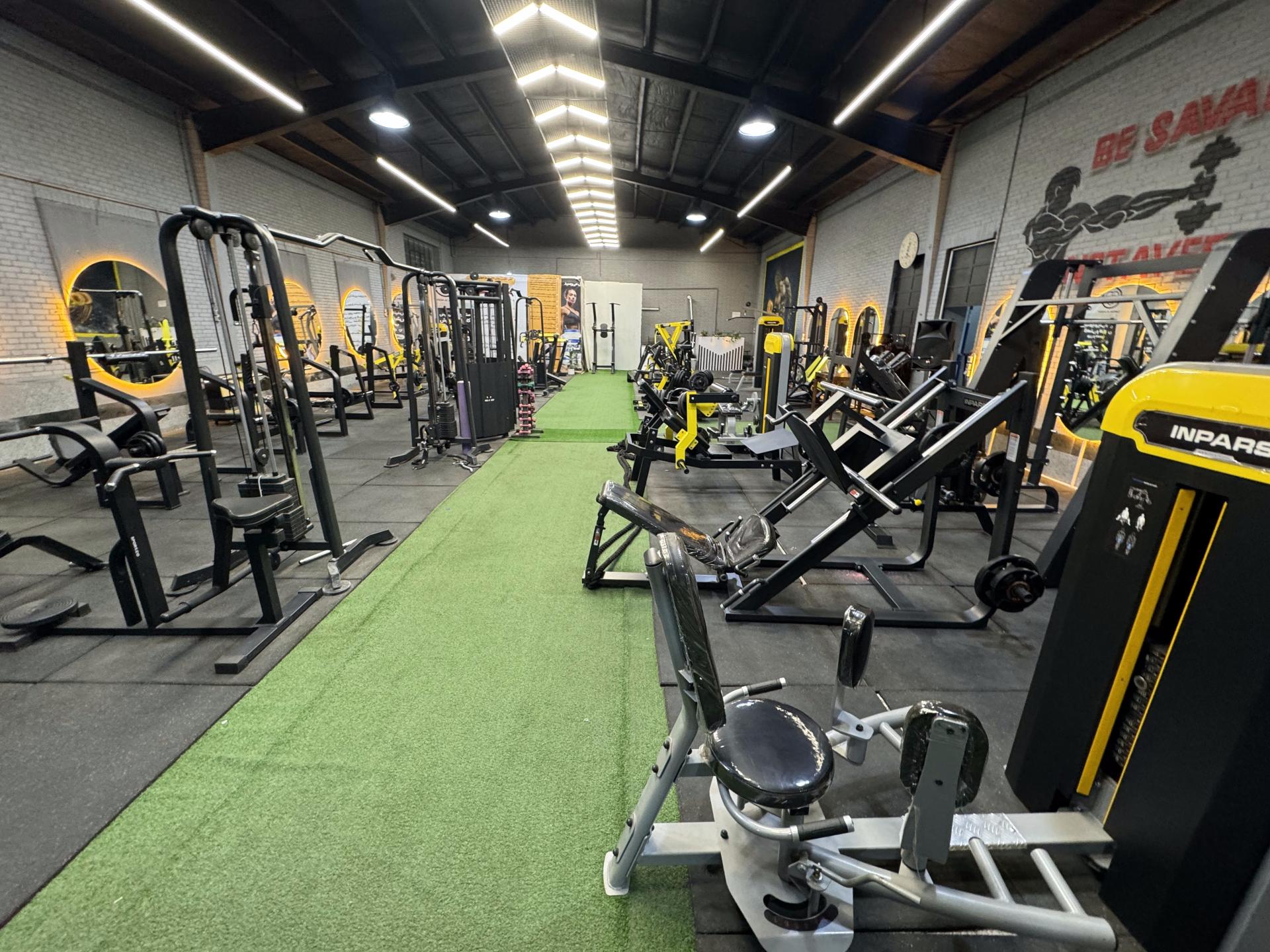 عکس باشگاه بدنسازی تپش 