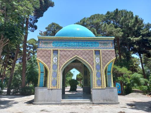 عکس یادمان شهدای گمنام 