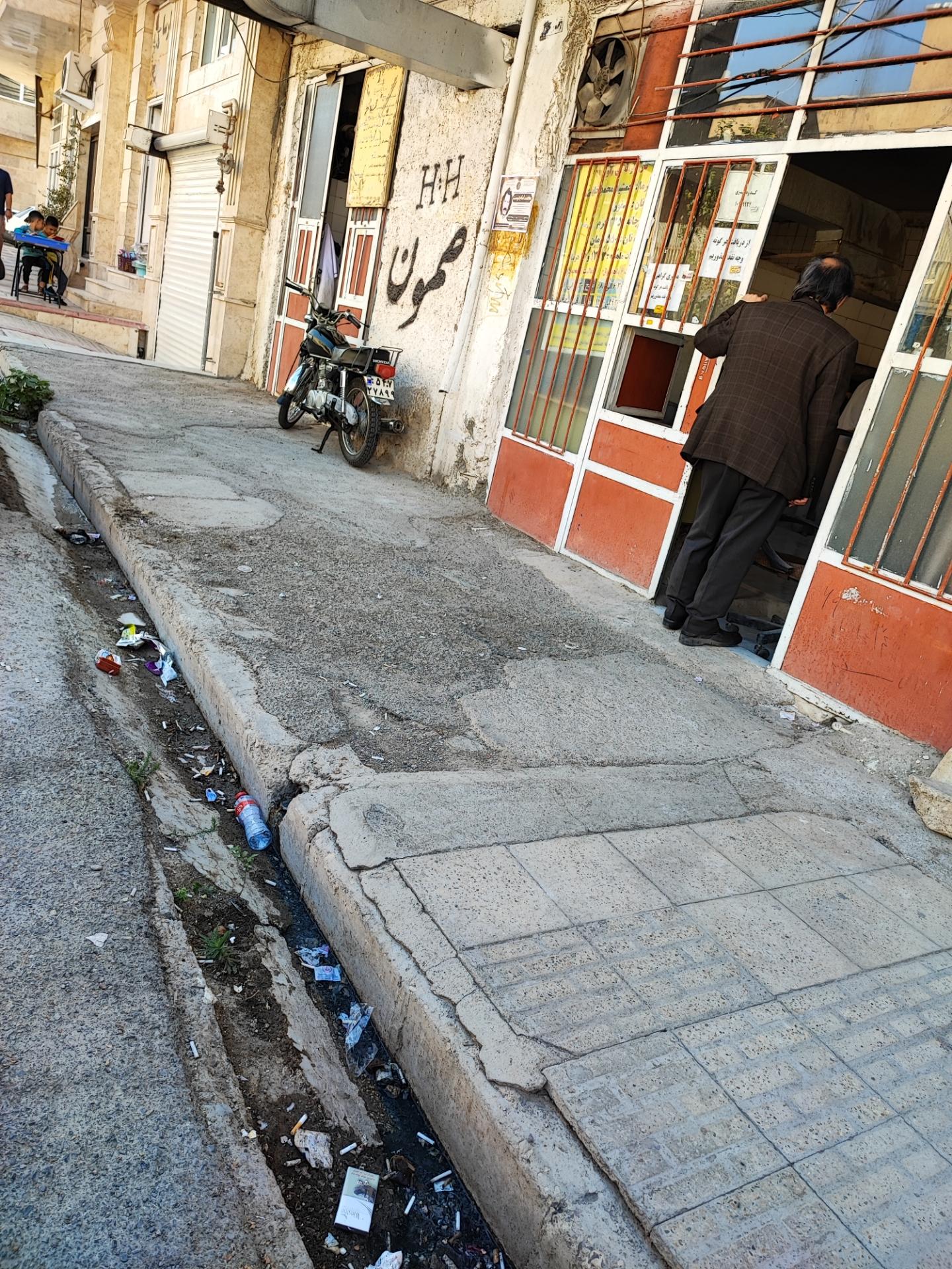 عکس نانوایی سمونی