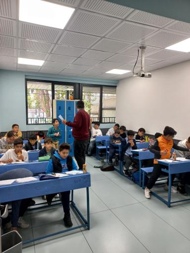 عکس دبیرستان پسرانه دوره اول مهرآیین واحد