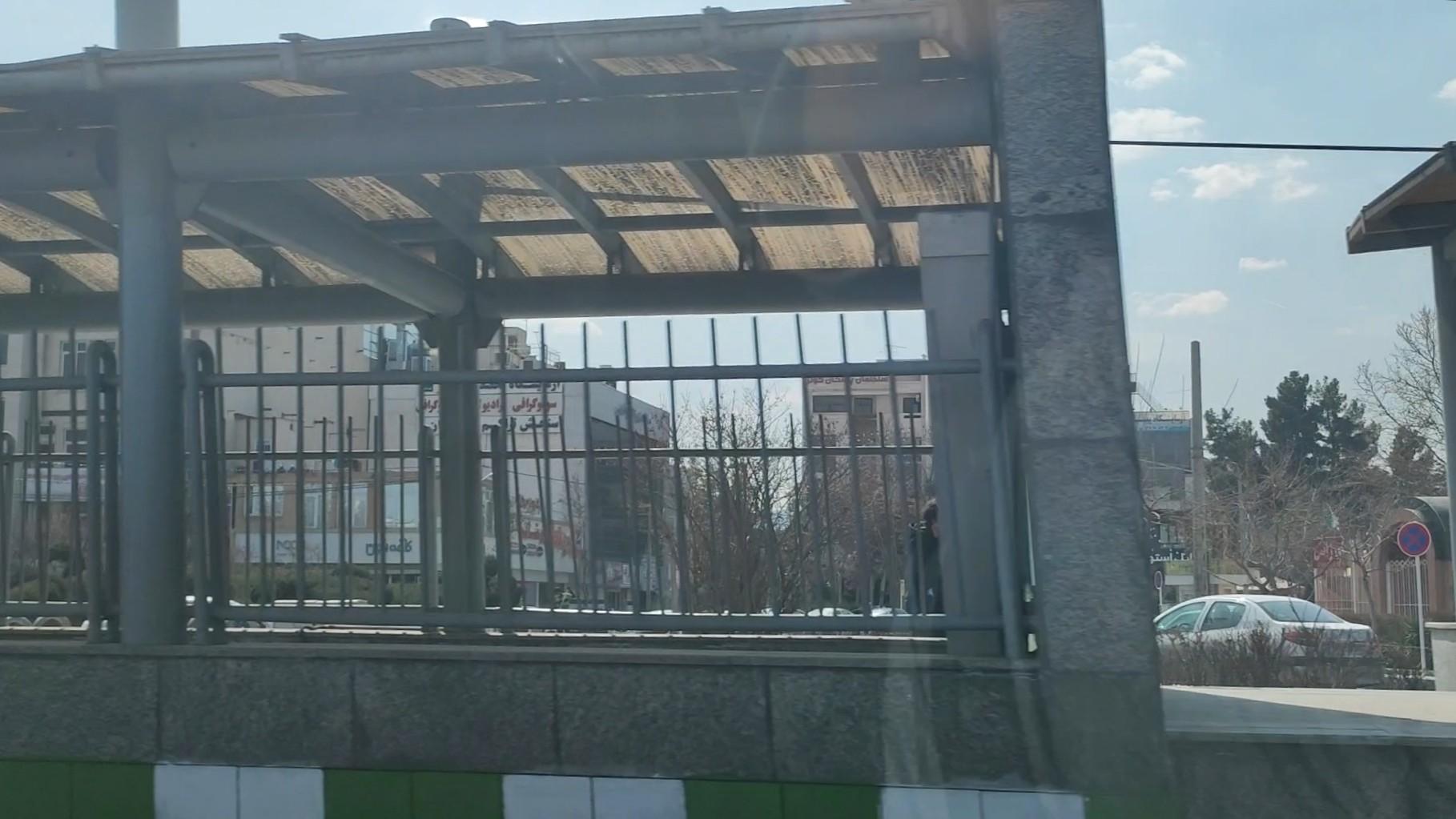 عکس ورودی مترو ایستگاه کوثر