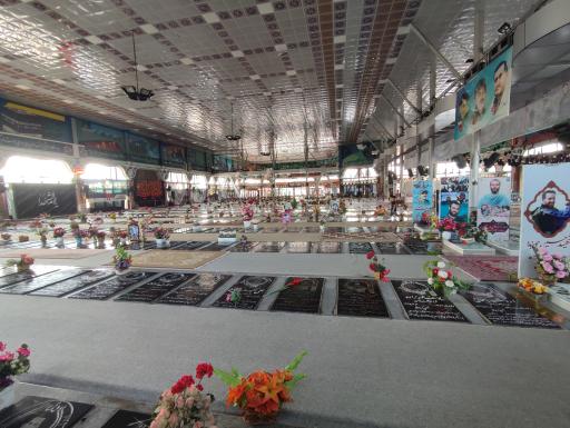 عکس گلزار شهدای رشت