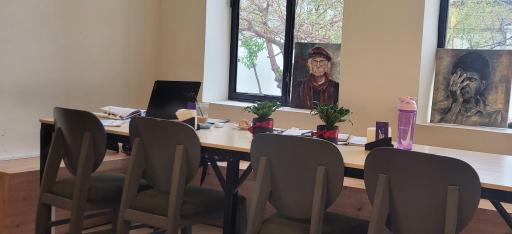 کافه کتاب ریرا