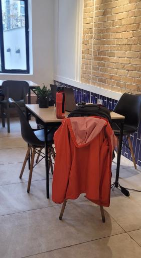 عکس کافه کتاب ریرا