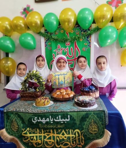 عکس دبستان دخترانه مکتب الاحرار