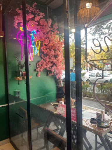 عکس کافه اریس 