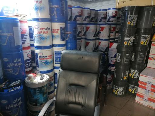 عکس تعویض تعویض روغنی و فروشگاه روغن موتور قائم