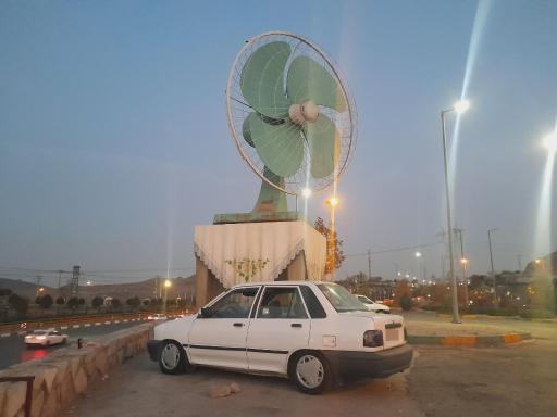 عکس پارکینگ باغ ملک
