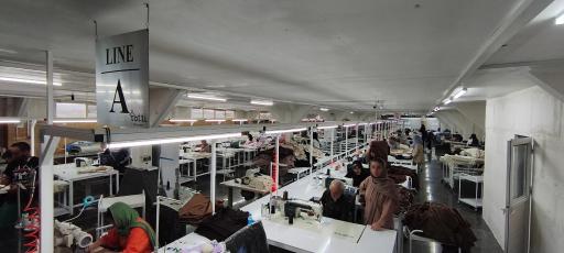 عکس کارخانه ایران توتی