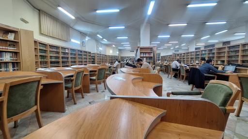 عکس کتابخانه حضرت آیت الله العظمی گلپایگانی