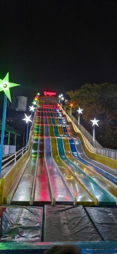 عکس شهربازی باغلارباغی