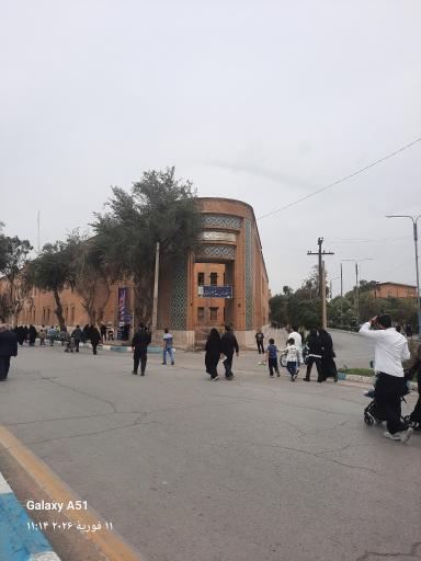عکس دانشکده ادبیات و علوم انسانی دانشگاه شهید چمران