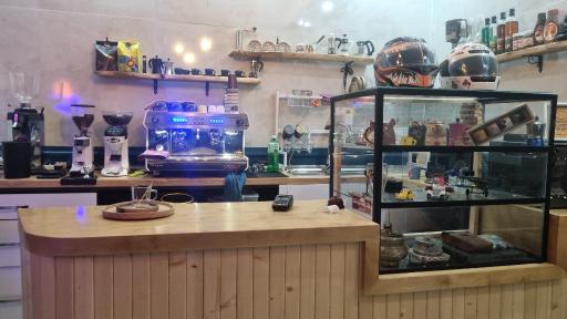 عکس کافه کاژه