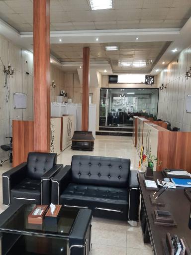 عکس املاک بزرگ عمارت