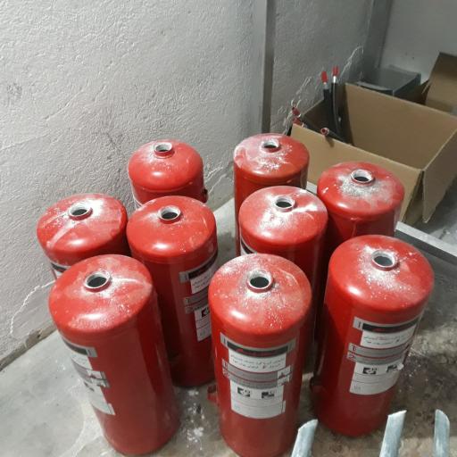 عکس شارژ و فروش کپسول آتش نشانی