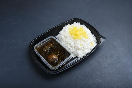 عکس تهیه غذای میزبان برتر