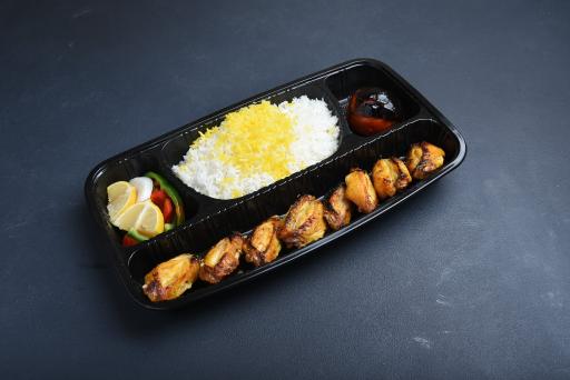 عکس تهیه غذای میزبان برتر