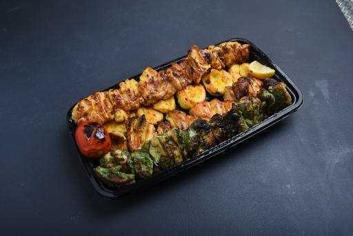 عکس تهیه غذای میزبان برتر
