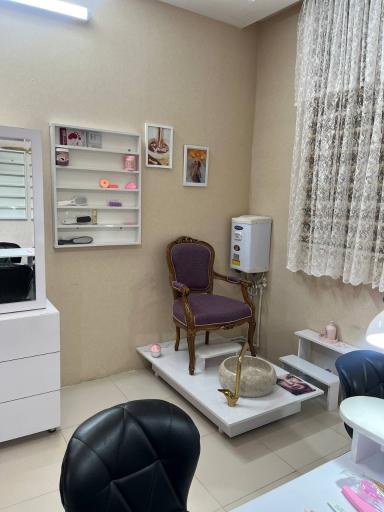 عکس سالن زیبایی لیارا