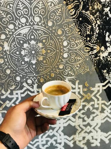 عکس کافه صبحانه چی