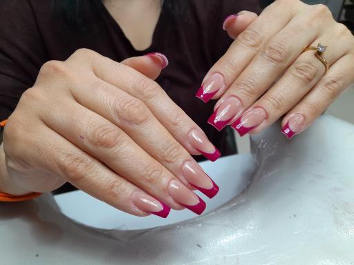 عکس سالن زیبایی لیارا