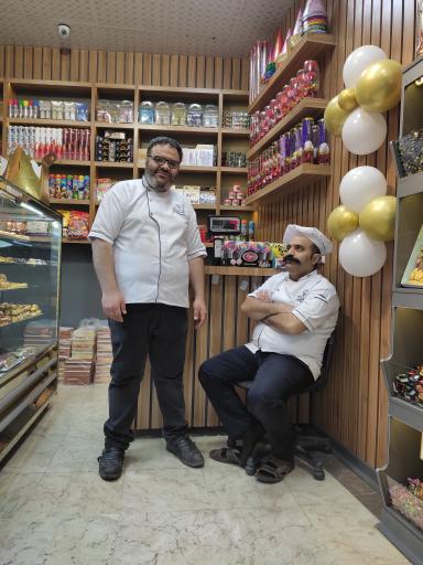 عکس قنادی با صفا