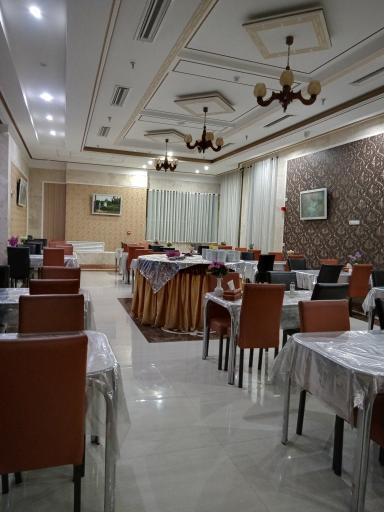 عکس هتل زائرسرای محلاتیها