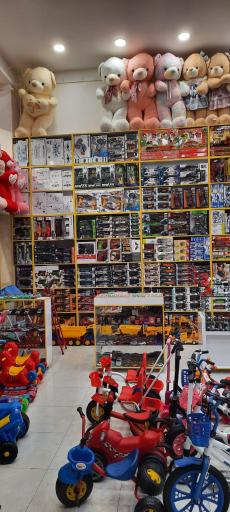 عکس پارسیان عروسک حمید