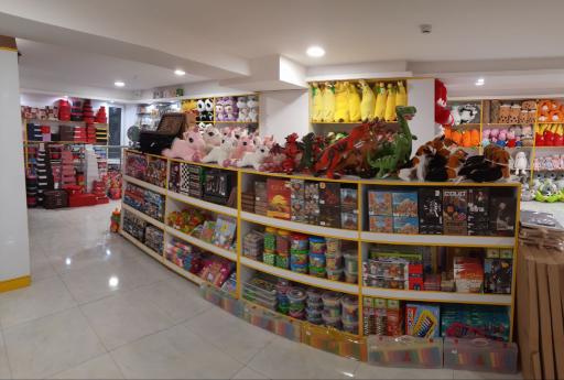 عکس پارسیان عروسک حمید