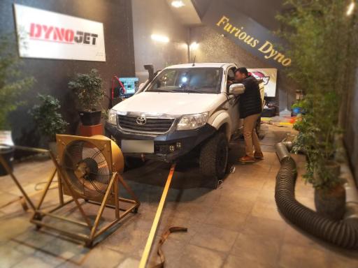 عکس خدمات خودرو داینو فیورس