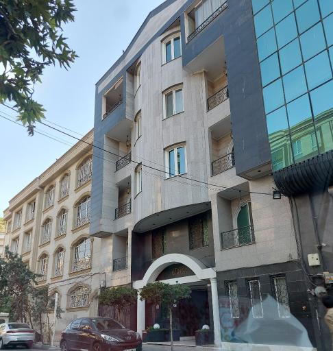 عکس ساختمان آرمیتا 