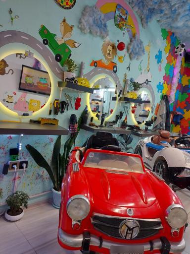 عکس آرایشگاه کودک بچه رییس