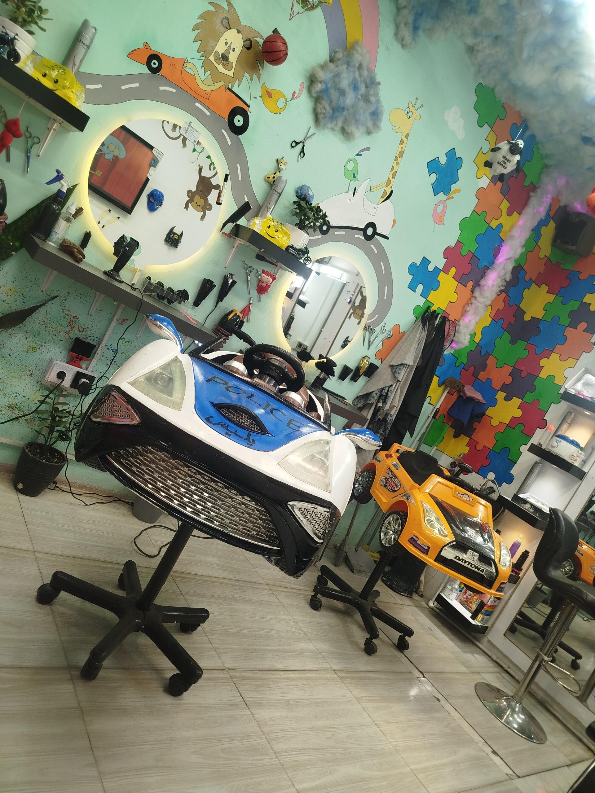 عکس آرایشگاه کودک بچه رییس