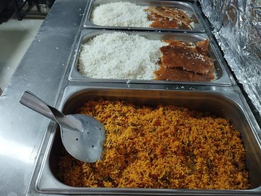 عکس رستوران و بیرون بر ۱۰۰۱ شب