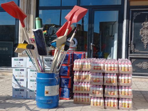 عکس رنگ و ابزار کیوانی