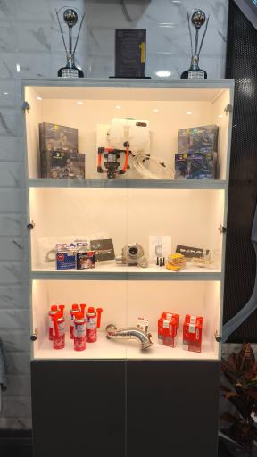 عکس فروشگاه دنا لوکس