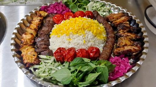 عکس باغ رستوران همسفر 