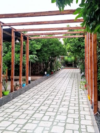 عکس باغ رستوران همسفر 