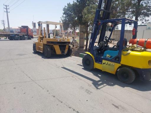 عکس اجاره لیفتراک رادمهر