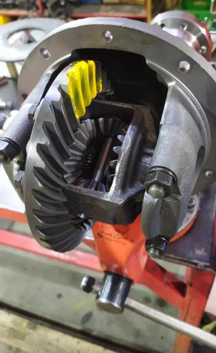 عکس نمایندگی دیفرانسیل بانه