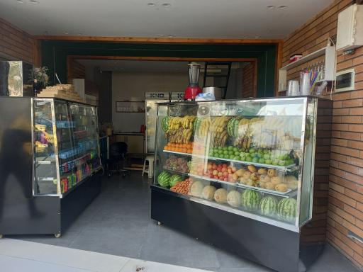 آبمیوه بستنی ویتامین سی شعبه دوم ( حمزه کلا )