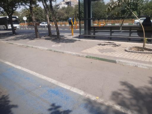 عکس ایستگاه اتوبوس بیمارستان فارابی