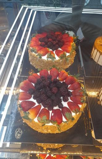 عکس شیرینی سرای اصل تبریز شاهلار (شعبه تهرانسر)