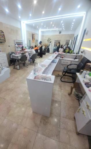 عکس سالن زیبایی سُرمه