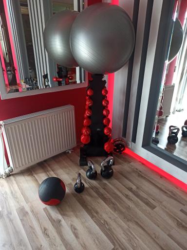 عکس ایکس بادی شهرک غرب