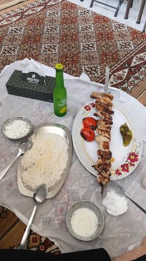 عکس رستوران شکوفه های آذربایجان